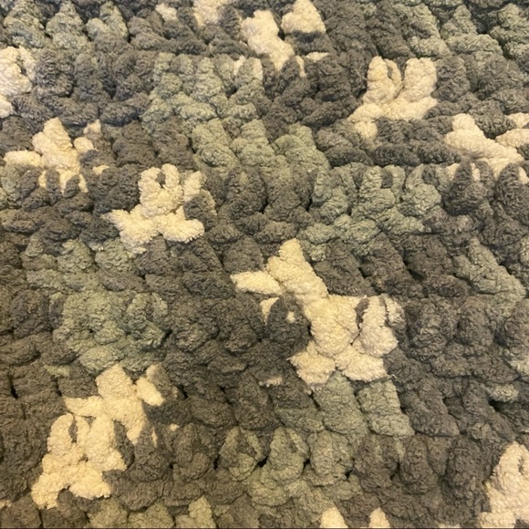 Vintage handmade chenille afghan knit sweater vest with button front - Picture 6 of 6